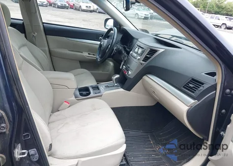 2012 Subaru Legacy 2.5I Premium из США, поврежденный, VIN 4S3BMBC69C3036720